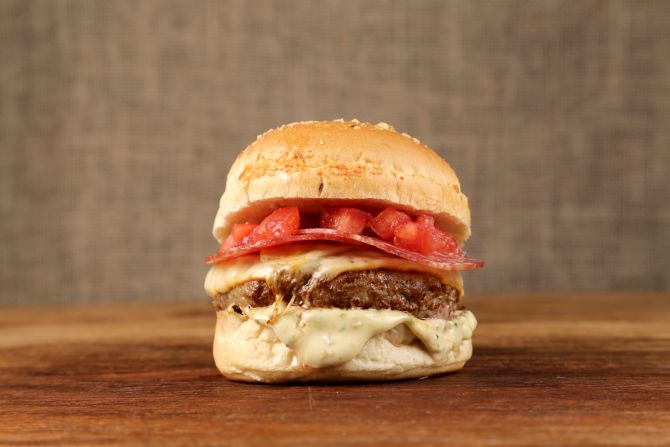 Fim de semana tem a maior festa de hambúrgueres de Curitiba com 20 sabores exclusivos Fim de semana tem a maior festa de hambúrgueres de Curitiba com 20 sabores exclusivos
