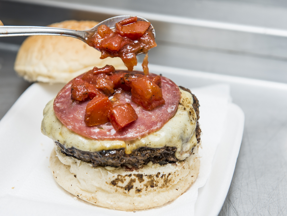 A partir das 11h: Batalha CWBurguer Fest tem hambúrgueres incríveis A partir das 11h: Batalha CWBurguer Fest tem hambúrgueres incríveis
