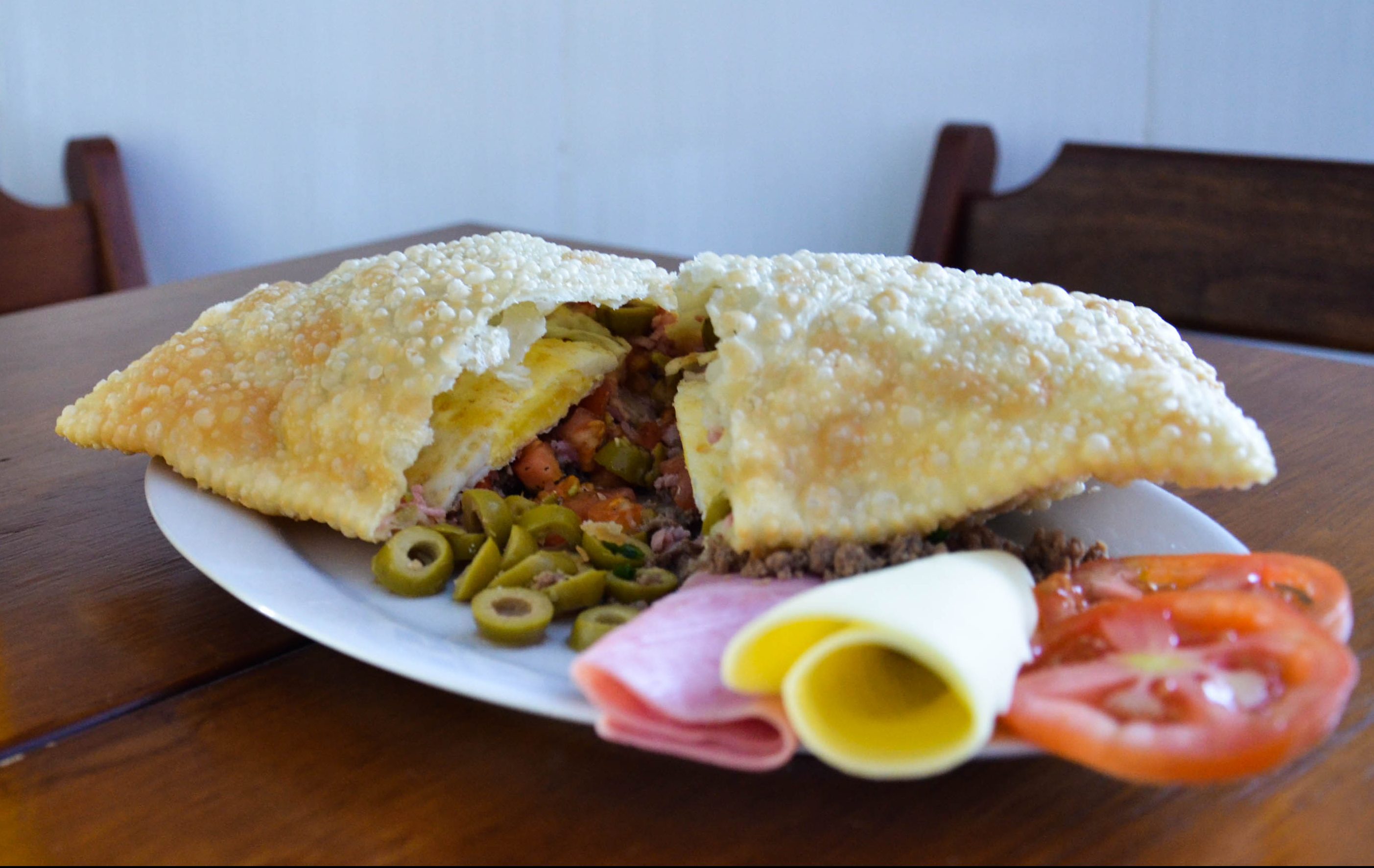 Pastel Sabor da Família, da Pastelaria Sabores da Família. Indicado a melhor pastel pelo Sabor Popular 2017. Foto: MPixels Fotografias Pastel Sabor da Família, da Pastelaria Sabores da Família. Indicado a melhor pastel pelo Sabor Popular 2017. Foto: MPixels Fotografias