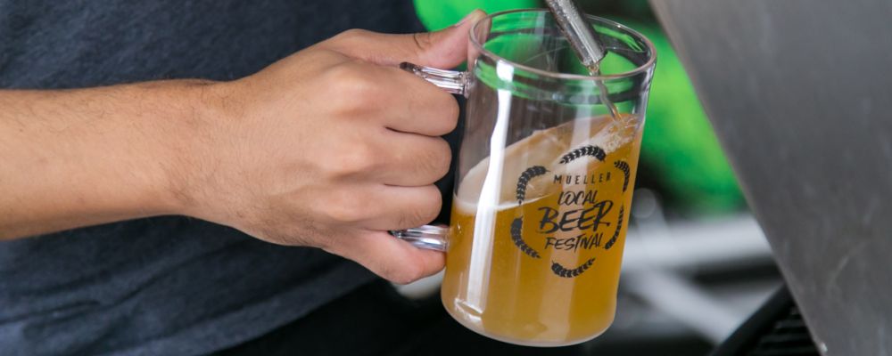 Festival no shopping Mueller reúne 20 cervejas artesanais de Curitiba Foto: Kelly Knevels
