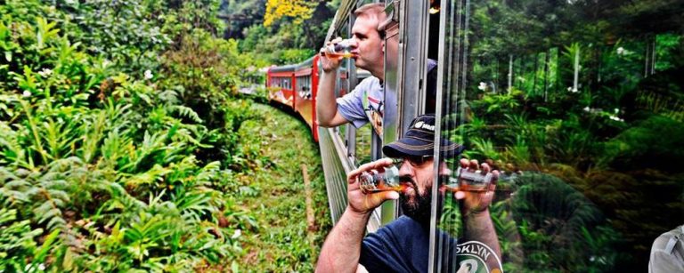 Fim de semana tem tour por 12 bares e passeio de trem regado à cerveja