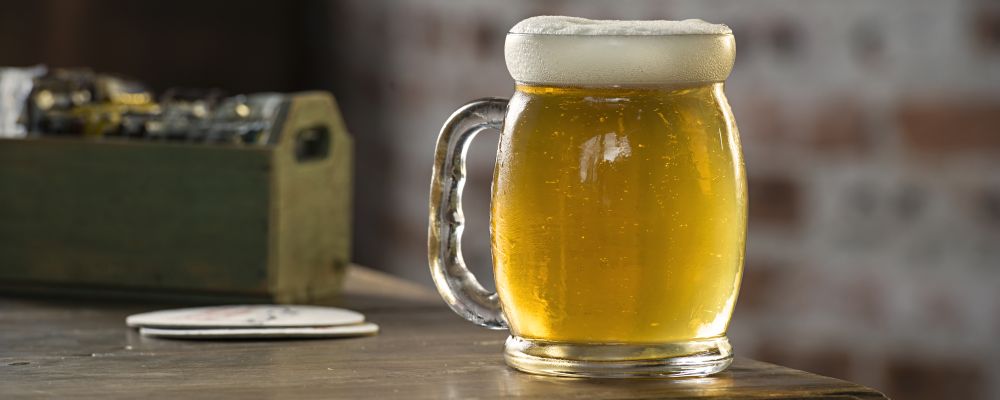 Hoje é Dia da Cerveja! Veja os bares de Curitiba com promoções Foto: Alexandre Mazzo / Gazeta do Povo.