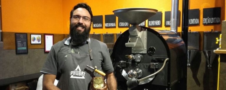 Luiz Eduardo Melo, do Supernova Coffee, é o campeão brasileiro de torra de café. (Foto: Divulgação)