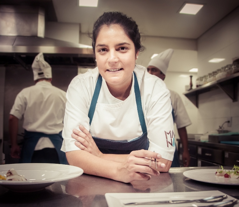 A chef Manu Buffara em seu restaurante (Foto: Priscila Fiedler/Divulgação) A chef Manu Buffara em seu restaurante (Foto: Priscila Fiedler/Divulgação)