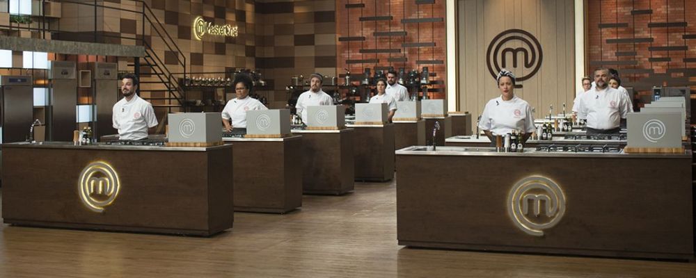 Masterchef Profissionais
    Primeira prova da "caixa misteriosa" teve ingredientes 100% vegetarianos. (Foto: Carlos Reinis/Band)