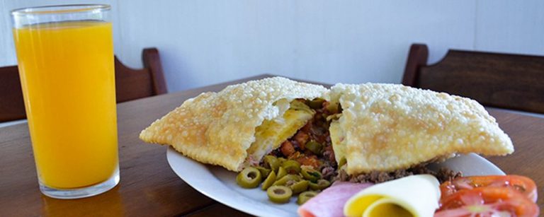 De coxinha a pastel: onde comer os lanches mais adorados em Curitiba
