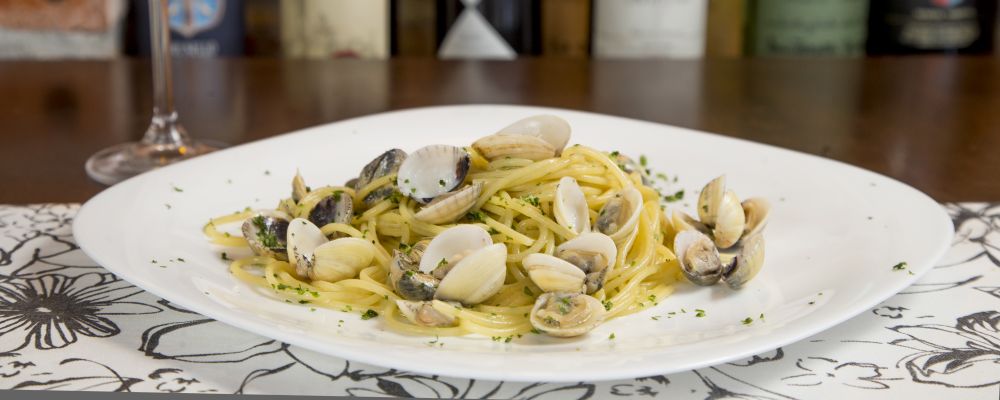 spaghetti alle vongole osteria capitolina 1000x400
