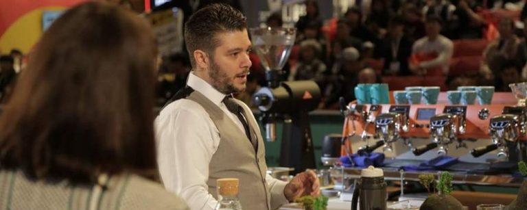 “Acabou a era dos baristas hipsters”, diz Leo Moço