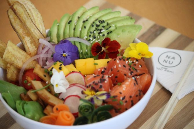 Onde comer poke em Curitiba, o prato que vem do Havaí e conquistou o mundo Onde comer poke em Curitiba, o prato que vem do Havaí e conquistou o mundo