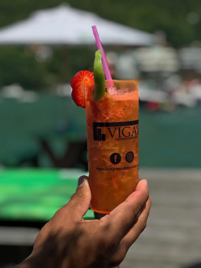 Caipirinha de vodca. Foto: Divulgação. Caipirinha de vodca. Foto: Divulgação.