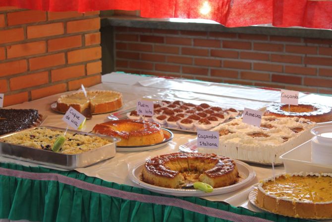Festa da Uva, em Santa Felicidade, tem barracas com salgados e doces além das especialidades da cozinha de imigrantes italianos. Foto: Reprodução/Facebook Festa da Uva, em Santa Felicidade, tem barracas com salgados e doces além das especialidades da cozinha de imigrantes italianos. Foto: Reprodução/Facebook