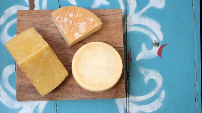 Queijo mineiro ganha novos sabores e coleciona prêmios internacionais Queijo mineiro ganha novos sabores e coleciona prêmios internacionais