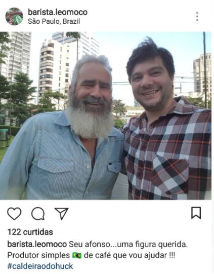 O barista postou uma foto no seu Instagram ao lado do produtor. Foto: Reprodução/Instagram. O barista postou uma foto no seu Instagram ao lado do produtor. Foto: Reprodução/Instagram.