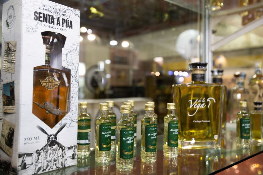 Queijo bêbado e cachaça de mandioca são novidades do maior evento de cachaça do Brasil Foto: Lorena