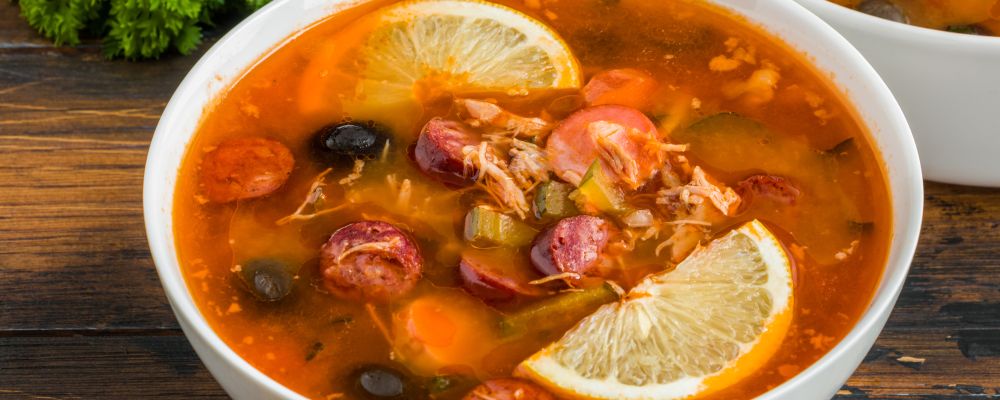 De estrogonofe à sopa: os pratos tradicionais da culinária russa Foto: Bigstock