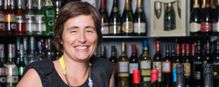 Filipa Pato conquistou um inédito 96 pontos na Wine Advocate com o Nossa Calcário 2015, com uva Baga. Foto: Leticia Akemi /Gazeta do Povo