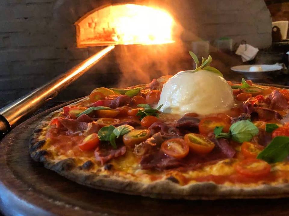 Pizza de presunto parma do La Spezia. Foto: Divulgação. Pizza de presunto parma do La Spezia. Foto: Divulgação.