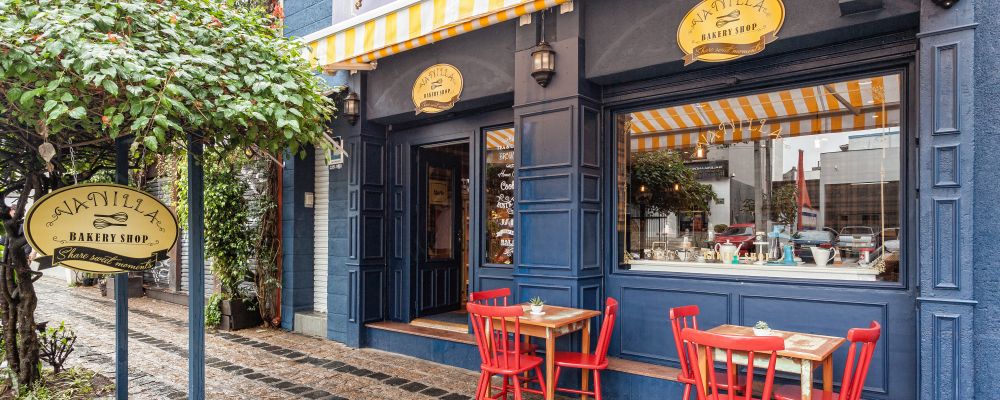 Fotos do ambiente, bolos, cafés, chás e brownie da loja Vanilla Bakery. Local: Vanilla Bakery, Al. Prudente de Morae, 1293. Foto: Fernando Zequinão/Gazeta do Povo.