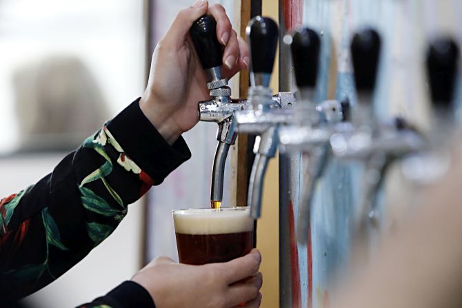 Serão 16 cervejarias participantes da região de Pomerode. Foto: Albari Rosa/ Gazeta do Povo Serão 16 cervejarias participantes da região de Pomerode. Foto: Albari Rosa/ Gazeta do Povo