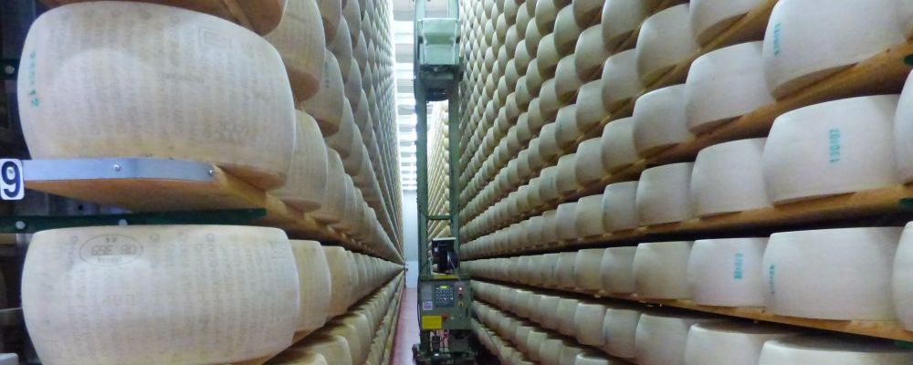Parmigiano Reggiano: como é feito o autêntico queijo parmesão italiano Parmigiano Reggiano: como é feito o autêntico queijo parmesão italiano