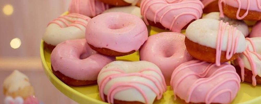 Muitas cores e sabores nos donuts da Cheia de Graça. Foto: Divulgação
