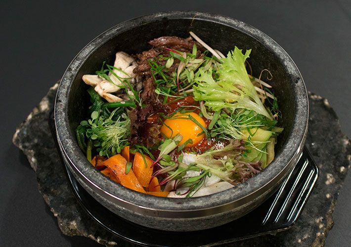 Dolsot Bibimbap preparado pelo chef curitibano André Pionteke foi o vencedor da noite. Foto: Carlos Reinis/Band