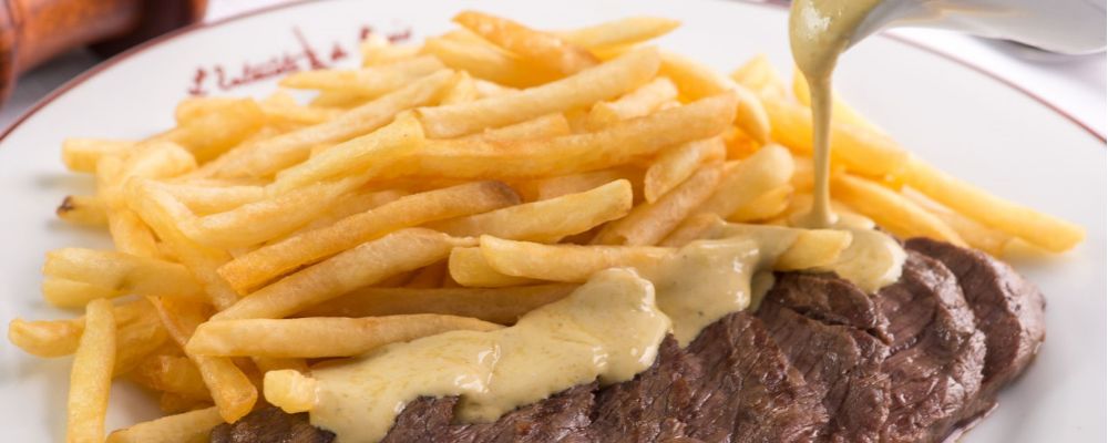 L'Entrecôte de Paris serve seu clássico no Festival Bom Gourmet. Foto: André Rodrigues/Gazeta do Povo.