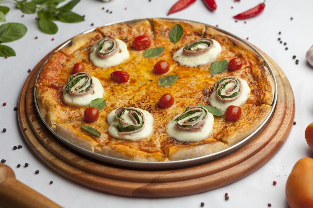 Pizzas especiais, com massa de fermentação longa, são especialidade da Sforno. Foto: Fernando Zequinão / Gazeta do Povo Pizzas especiais, com massa de fermentação longa, são especialidade da Sforno. Foto: Fernando Zequinão / Gazeta do Povo