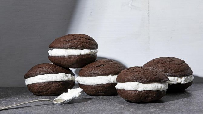 Aprenda a preparar sanduíche de cookies recheado com chantilly Foto: Tom McCorkle/The Washington Post