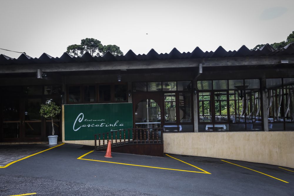 Restaurante Cascatinha. Foto: Andre Rodrigues / Gazeta do Povo. Restaurante Cascatinha. Foto: Andre Rodrigues / Gazeta do Povo.