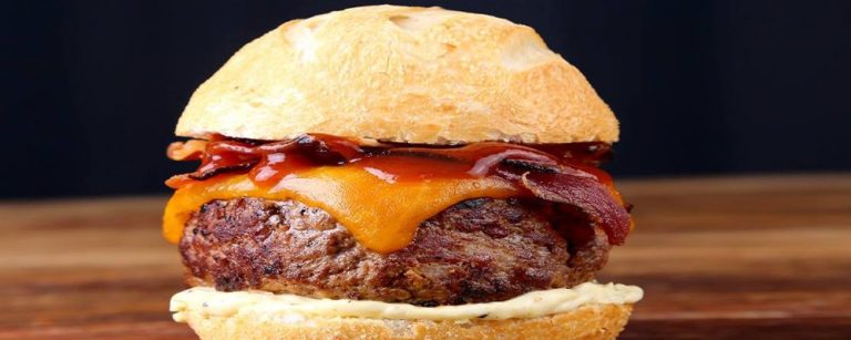 17 receitas fáceis de hambúrguer (com opções sem carne)