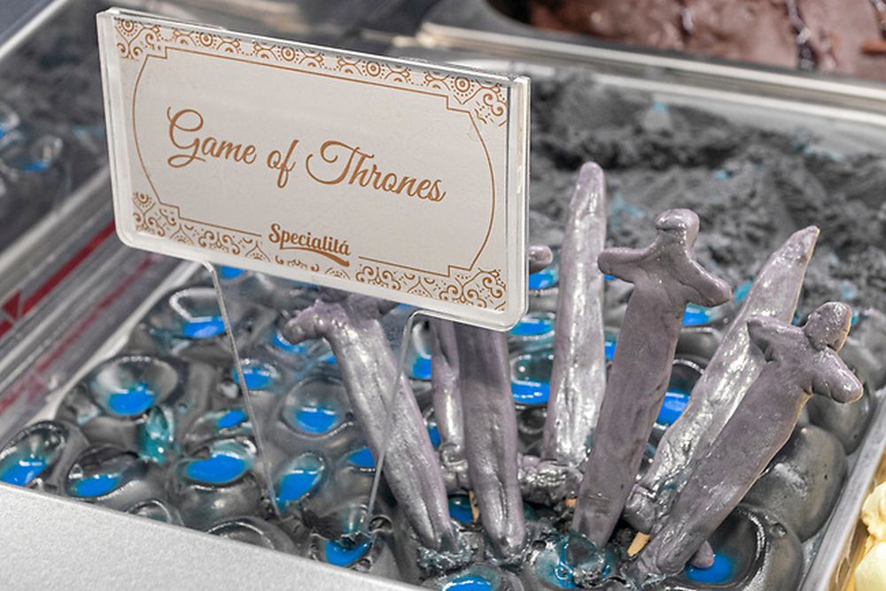 Uma das principais apostas para as férias de julho deste ano é o sorvete inspirado na série Game of Thrones. Foto: Comodo Riguardare/divulgação Fispal. Uma das principais apostas para as férias de julho deste ano é o sorvete inspirado na série Game of Thrones. Foto: Comodo Riguardare/divulgação Fispal.