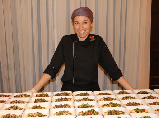 A chef Gabriela Carvalho vai preparar um pernil de cordeiro. Foto: Divulgação A chef Gabriela Carvalho vai preparar um pernil de cordeiro. Foto: Divulgação