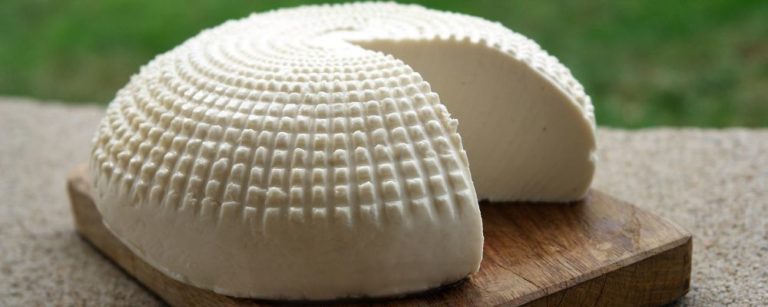 Nem todo queijo branco tem menos gordura. Foto: Pixabay