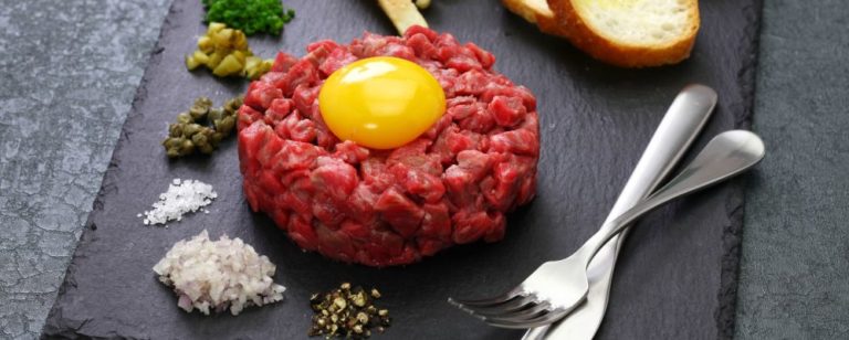 Steak tartare/Bigstock.