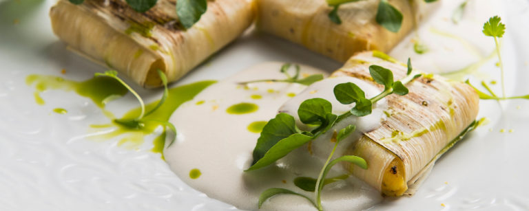 Receita de Ravióli de pupunha com banana-da-terra e molho de castanha-do-pará | Bom Gourmet