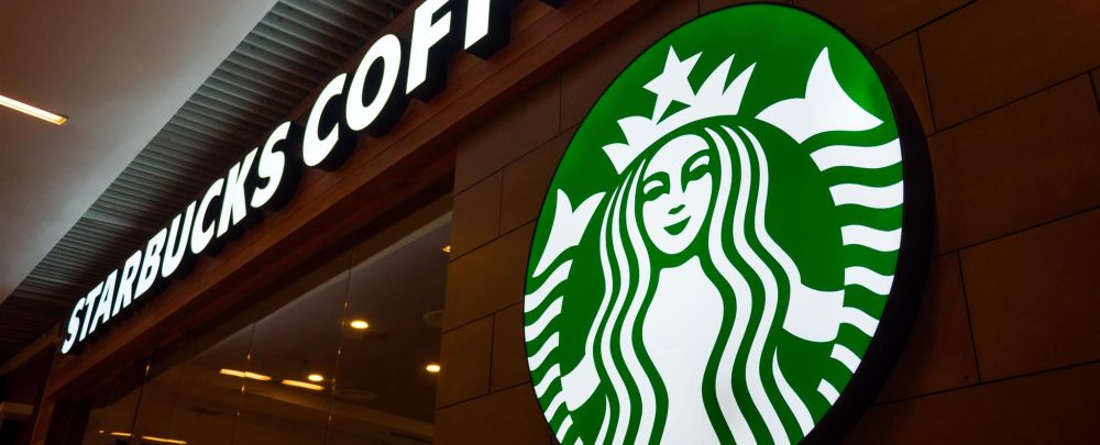 Starbucks aeroporto. Foto: Bigstock.