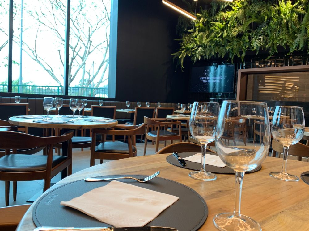 O restaurante tem um cardápio inspirado nas cozinhas italiana e mediterrânea. Foto: Guilherme Grandi/Gazeta do Povo. O restaurante tem um cardápio inspirado nas cozinhas italiana e mediterrânea. Foto: Guilherme Grandi/Gazeta do Povo.