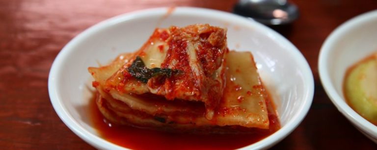 A acelga pode virar kimchi, uma conserva coreana apimentada. Foto: Divulgação