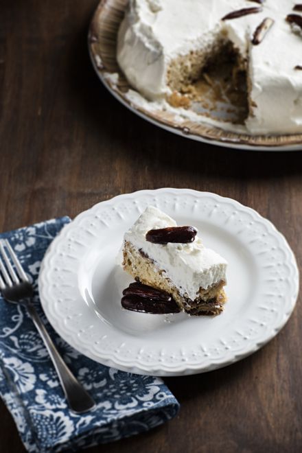 Tradicional torta de tâmaras feita por uma das integrantes da Associação Árabe de Beneficência do Paraná. Foto: Divulgação. 