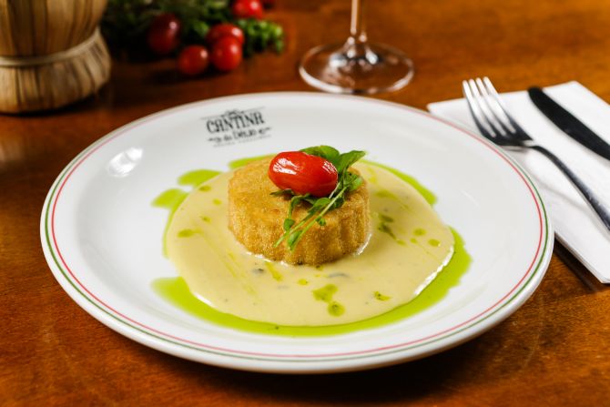 Na Cantina do Délio, a Polenta con Fonduta Di Gorgonzola. Foto: Michel Willian / Gazeta do Povo Na Cantina do Délio, a Polenta con Fonduta Di Gorgonzola. Foto: Michel Willian / Gazeta do Povo