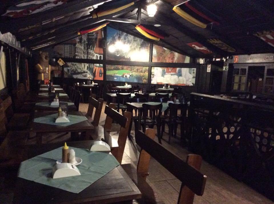 Localizado no centro histórico de Curitiba, o Bar do Alemão foi um dos primeiros a aplicar para conseguir o Selo de Qualidade no Turismo do Paraná. Foto: Maritza Muniz/Divulgação Localizado no centro histórico de Curitiba, o Bar do Alemão foi um dos primeiros a aplicar para conseguir o Selo de Qualidade no Turismo do Paraná. Foto: Maritza Muniz/Divulgação
