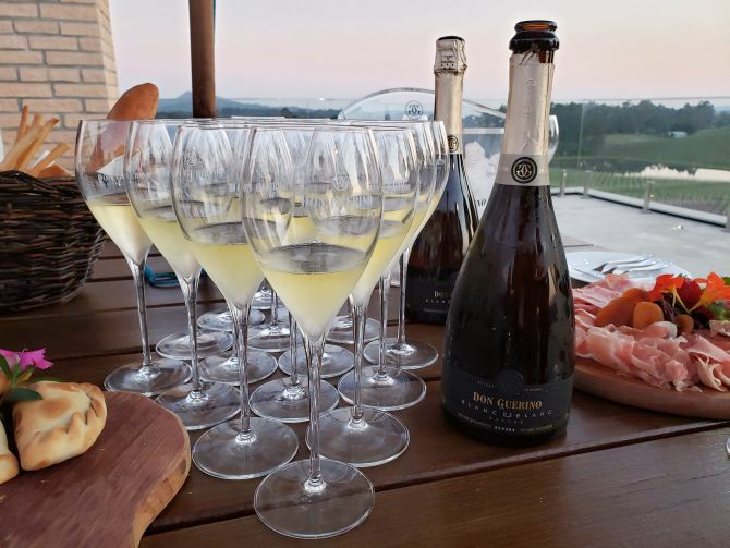 Espumante Blanc de Blanc, da Don Guerino. Foto: Marina Mori / Gazeta do Povo Espumante Blanc de Blanc, da Don Guerino. Foto: Marina Mori / Gazeta do Povo
