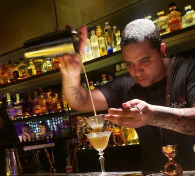 Alex Sepulchro, bartender do SubAstor. Foto: Divulgação Alex Sepulchro, bartender do SubAstor. Foto: Divulgação