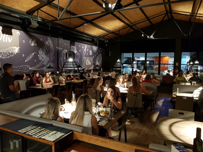 Restaurante Oliv, em Blumenau. Foto: Divulgação. Restaurante Oliv, em Blumenau. Foto: Divulgação.