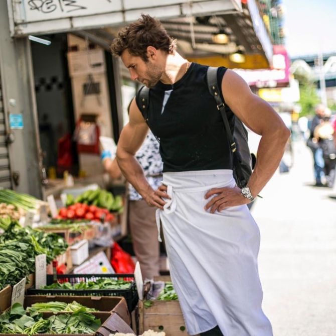 O cozinheiro e modelo peruano Franco Noriega, conhecido como o chef mais gato do mundo, vai abrir um quiosque com comidas de seu país de origem em Ipanema, no RJ. Foto: Reprodução Instagram O cozinheiro e modelo peruano Franco Noriega, conhecido como o chef mais gato do mundo, vai abrir um quiosque com comidas de seu país de origem em Ipanema, no RJ. Foto: Reprodução Instagram