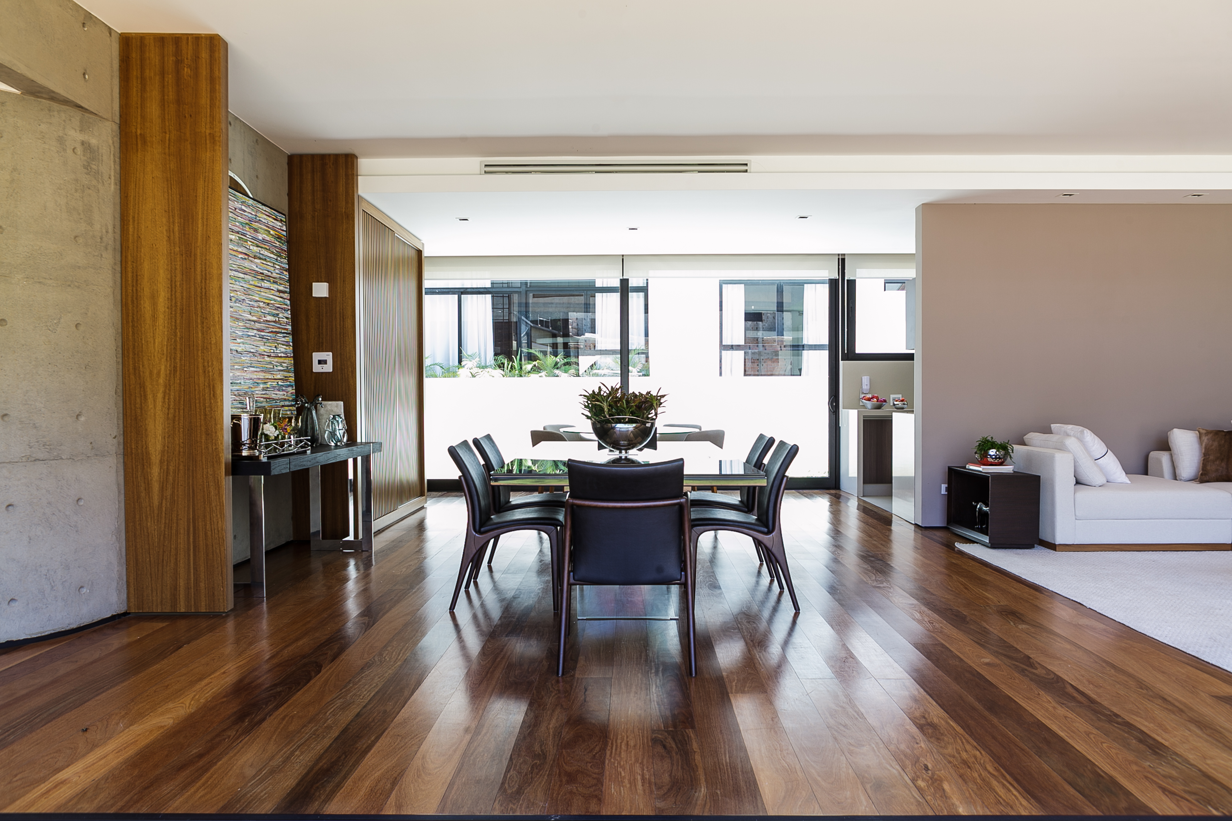 Inspiração do dia: sala de jantar com sobriedade industrial Inspiração do dia: sala de jantar com sobriedade industrial