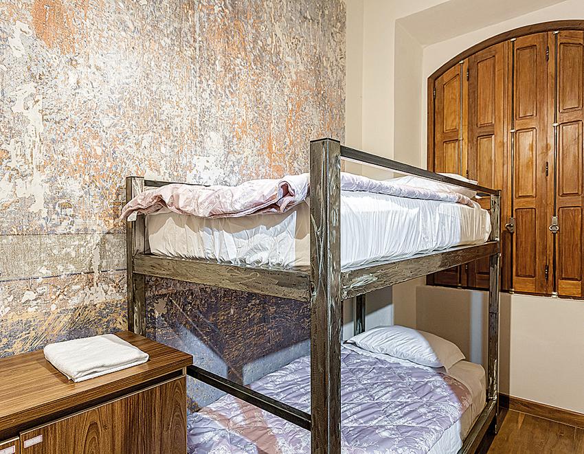 Hostels descolados são opção de hospedagem em Curitiba Hostels descolados são opção de hospedagem em Curitiba