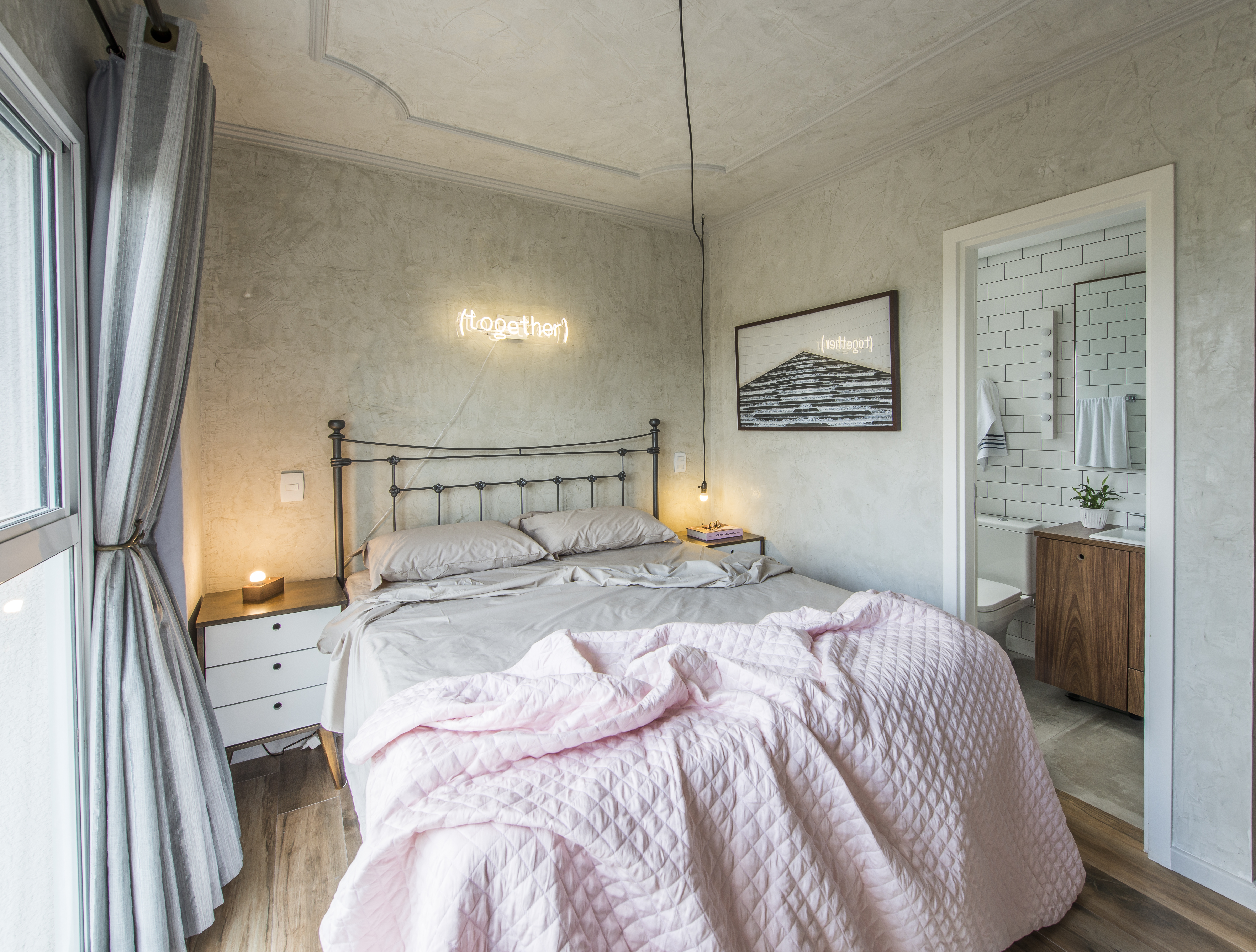 Blogueira abre seu apartamento escandinavo e mostra detalhes da decoração Blogueira abre seu apartamento escandinavo e mostra detalhes da decoração