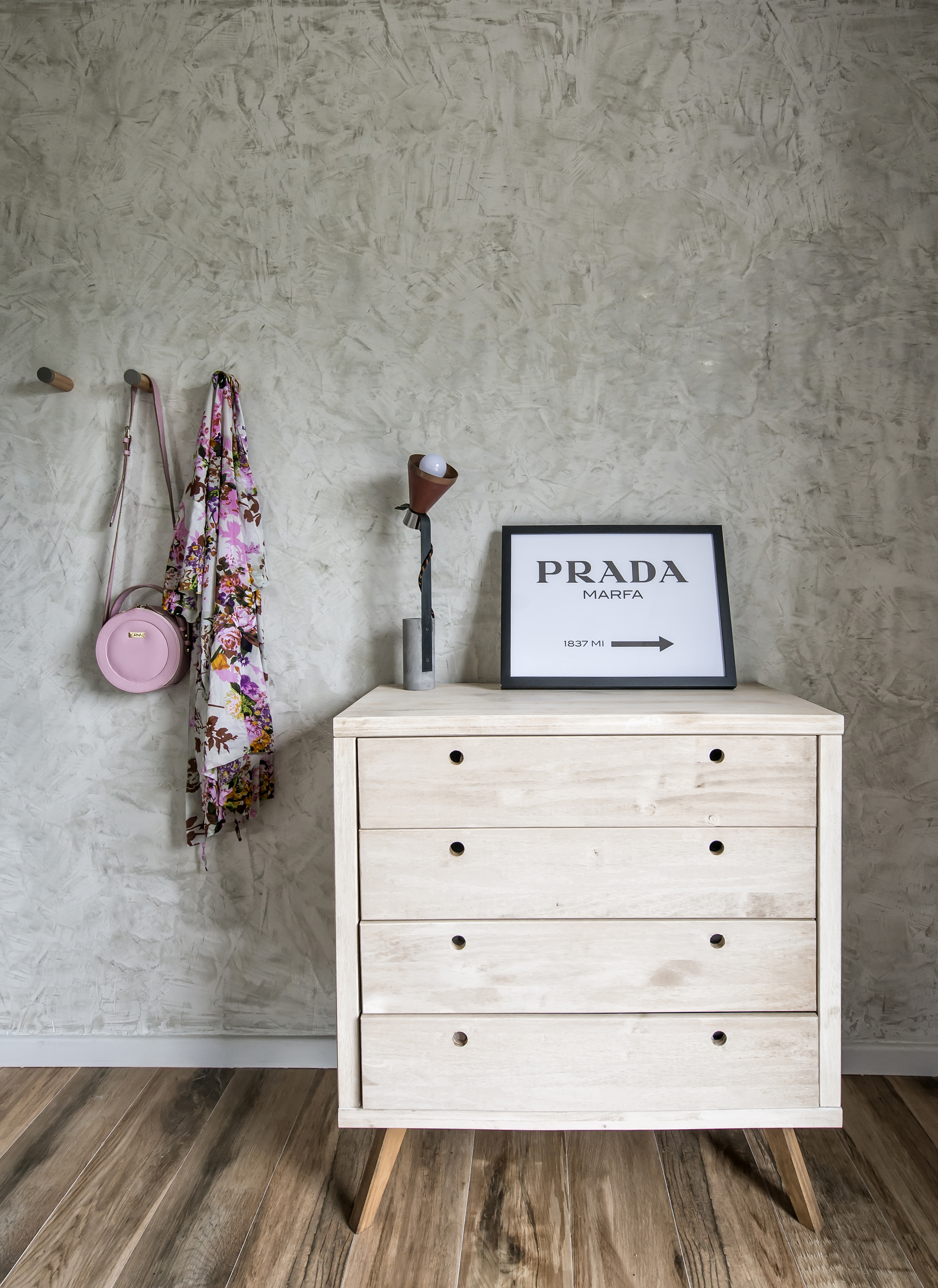 Blogueira abre seu apartamento escandinavo e mostra detalhes da decoração Blogueira abre seu apartamento escandinavo e mostra detalhes da decoração